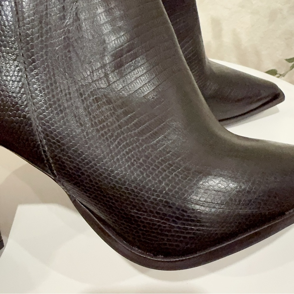 Kaanas Mizar Square Tip Slim High Heel Booties in Black NWOT Size 6M - Picture 7 of 12